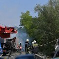 (Foto) Autobus pun putnika sleteo sa puta, ima mnogo stradalih! Stravična nesreća u Mađarskoj: Vozilo se prevrnulo, ljudi…