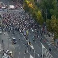 Završen protest prozapadne opozicije: Lazović išarao tablu RTS-a; Govorio Zelenović protiv koga je podneta krivična…