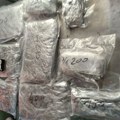 U bunkerima krio skoro 30 kilograma droge: Velika akcija na Gradini: Mladić uhapšen posle pretresa automobila (foto)