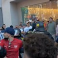 Haos u Minhenu: Žestok sukob nemačke policije i Srba: Zasuli ih flašama, oni odgovorili biber sprejom