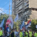 Burne reakcije nakon protesta na Slaviji: Vučić poručuje „nema pregovora sa teroristima“, opozicija odgovara „Vlast silom…