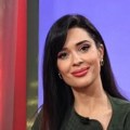 Voditeljka RTS-a u nikad izazovnijem izdanju! Ivana pokazala liniju zbog koje svi bruje, komentari se samo nižu (foto)