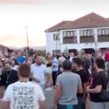Veliki protest u Kniću, blokiran put Kragujevac-Čačak