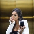 Melina podelila sliku ćerke đine iz lifta: Svi bruje o vezi Harisove bivše sa 20 godina starijim, a evo šta ona radi