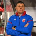"Uspava se za sastanak, ribali ga veterani": Milojević ima problem sa jednim igračem Zvezde