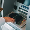 Balkanac uplatio ogromnu sumu u evrima na pogrešan račun, posle 5 minuta pozvonio mu je telefon