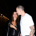 Sofija Vergara u društvu misterioznog muškarca: Glumica sa bujnim dekolteom prošetala Parizom, ali ovaj detalj nikome nije…