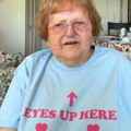 Baki (96) zapretili izbacivanjem iz doma zbog žurki i alkohola: „Nećete mi zabraniti da se zabavljam!“
