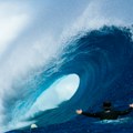 Fidži okupio surfere iz celog sveta, svi čekaju "Cloudbreak": Zašto je ovaj talas najopasnija atrakcija na planeti?