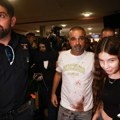 Heroj u krvavoj majici ispričao kako je savladao pilota. Opisao horor na letu Flajdubai: "Izvukao sam ga iz kokpita i zgrabio…