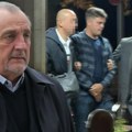 Skandalozno! Uhapšen blokader sin Zorana Živkovića: Osumnjičen za tri prevare vredne više od osam miliona dinara! (foto, video)…
