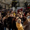 Vučić tvrdi „protesti naškodili turizmu“, hotelijeri ga demantuju – popunjenost kapaciteta 92 odsto