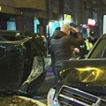 Srča na raskrsnici Bulevara Zorana Đinđića: Semafori ne rade, posle udesa jedan automobil završio na boku