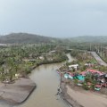 Tajfun Jinsing izazvao poplave i klizišta na Filipinima, oštećena dva aerodroma