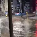 Havarija na vodovodnoj mreži: Potop u Kneza Miloša (video)