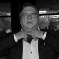 "Otac je hteo da ga ubije, nije mu dao da peva" Komšije Halida Bešlića otkrile kakav je zapravo bio pevač: "Čuvali smo ovce…