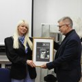 У Позоришном музеју најмлађима је представљена књига ,,Шашави стихови и песме, јер бити дете заборавити се не сме”