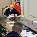 "Ukrajinske snage se svuda povlače" Putin održao sastanak sa oficirima o situaciji u Ukrajini