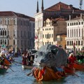 Venecijanski karneval pod maskama: Od pape do olimpijskih krugova i pacova