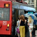 Neprijatnost usred dana u gradskom autobusu šokirao putnike! Ženi pritekla u pomoć samo jedna baka: "Okrenula sam se i…