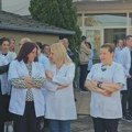 Protesti podrške uhapšenim direktorima zdravstvenih i obrazovnih ustanova u Gračanici