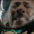 "Napokon, film koji moram da vidim": Astronauti prežive katastrofu u svemiru, pa ostaju zarobljeni u dubinama okeana (video)