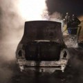 Drama na auto-putu "Miloš Veliki": Vatra progutala ceo automobil