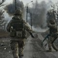 Rusija i Ukrajina: Brutalna bitka na obali reke Dnjepar – ukrajinski vojnik za BBC o „paklu“ na prvoj liniji fronta