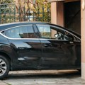 Nova garažna vrata biraju se na osnovu više kriterijuma