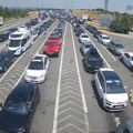 Ako putujete van zemlje, spremite se na čekanje-vikend je