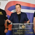 Dačić: Nereda je bilo u više gradova, povređeno je najmanje 5 policajaca, otkrio koliko je uhapšenih