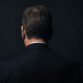 Simulakrum demokratije: Kada je jedan čovek – sve