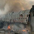 Veliki požar u industrijskom kompleksu u Novom Pazaru stavljen pod kontrolu
