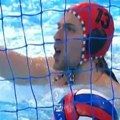 Magična akcija vaterpolista Srbije u finalu: Golmanu Mađarske ubačena lopta u prazan gol, urlao je od besa!