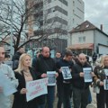 Učesnici julskog protesta ispred SNS prostorija u Valjevu pred sudom: "Pravda je selektivna"
