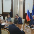 Vučić čestitao Putinu Dan pobede