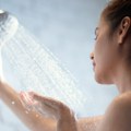 Večita dilema: Dermatolozi odgovorili koje doba dana je najbolje za tuširanje