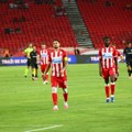 Zvižduci na Marakani, navijači Zvezde ljuti na svoje igrače! Dejan Stanković se hvatao za glavu, crveno-beli sve dalje od LŠ...…