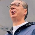 "Pokušali su da nam sruše državu, pred nama su odlučujući izbori" Vučić se obraća na skupu u Zrenjaninu