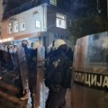 Eskalacija u Lazarevcu nakon što je policija pustila 17 osoba iz prostorija SNS-a