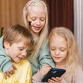 Roskomnadzor demantovao da traži zabranu interneta za decu do 14 godina