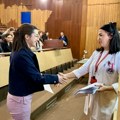 UKC Niš zaposlio 98 zdravstvenih radnika, među njima i 36 najboljih diplomaca