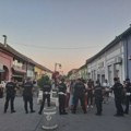 Incidenti na protestu u Bačkoj Palanci: Policija razdvajala građane i pristalice SNS-a