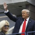 VIDEO Donald Tramp na finalu US Opena, gleda Alkaraza i Sinera – početak meča odlagan više puta