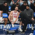 Veliki problem za Hjuston - povredio se "Bejbi Jokić"