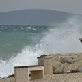Nova uzbuna na Jadranu, upaljen alarm! Stižu nevreme i grmljavina, opet preti olujni vetar