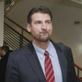 Vanja Grbić objavio snimak kako Albanac uništava srpsku crkvu na Kosovu i Metohiji: Citirao je čuvene reči cara Lazara i…