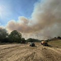 Stiglo pojačanje iz bratske Rumunije: Specijalna vozila sa 3.000 litara vode gase požare u Srbiji
