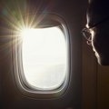 Rupica na prozoru aviona nije oštećenje: Ima veoma važnu funkciju