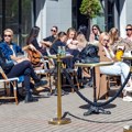 Manjak muškaraca napravio haos: Žene u ovoj zemlji iznajmljuju "muževe na sat"
